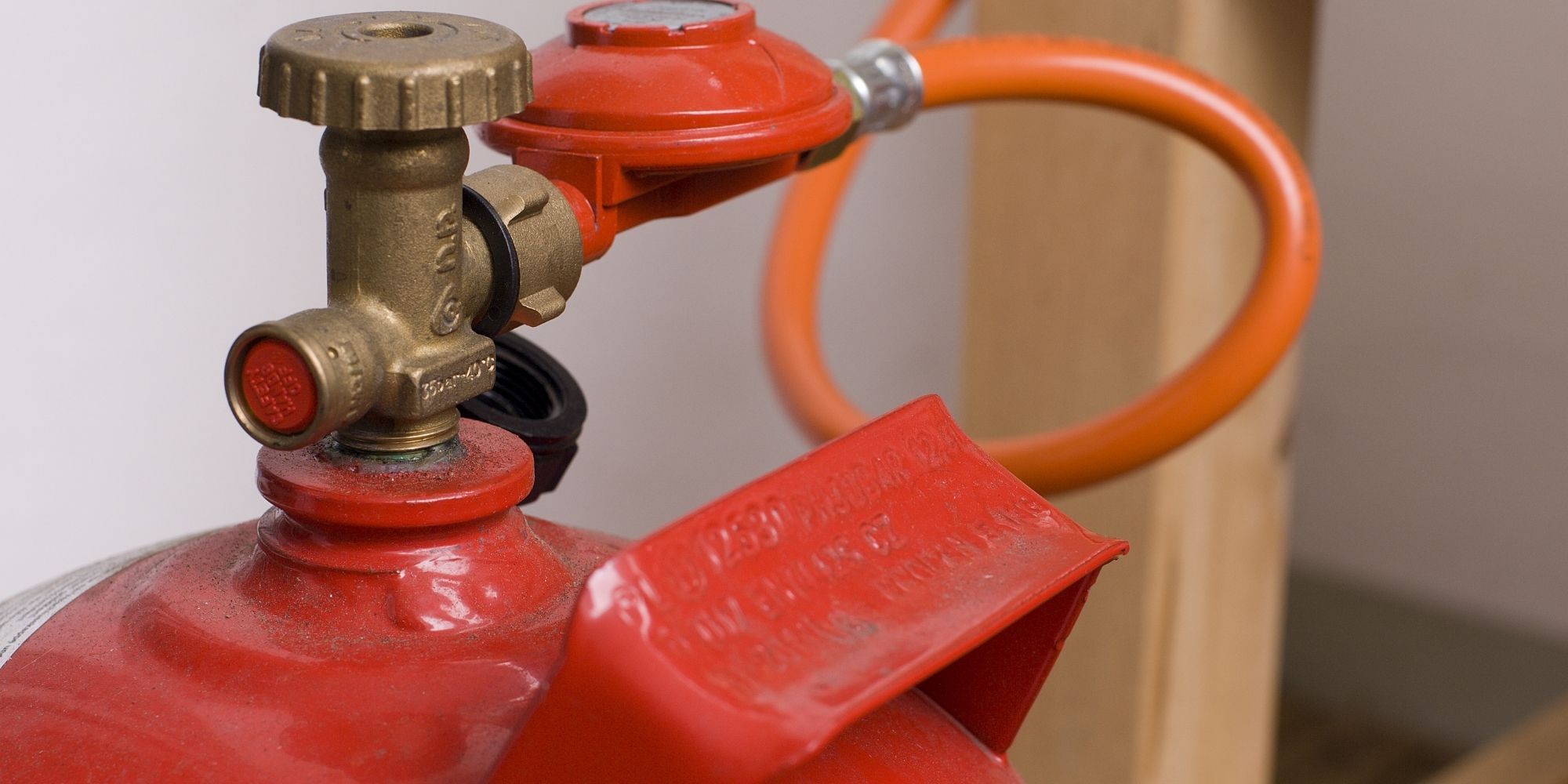 bouteille de gaz rouge