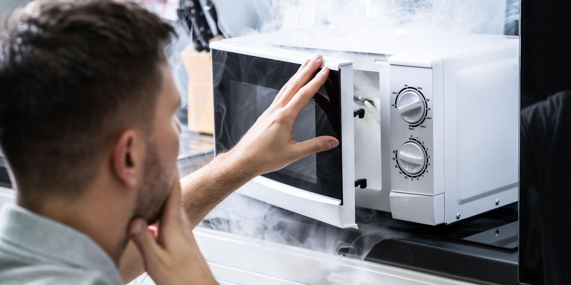 micro-ondes qui prend feu
