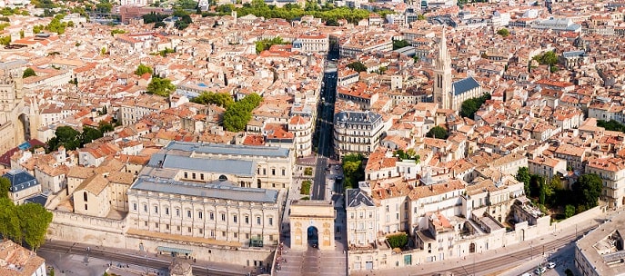 Vue de la ville de Montpellier où les chaudières sont nombreuses.
