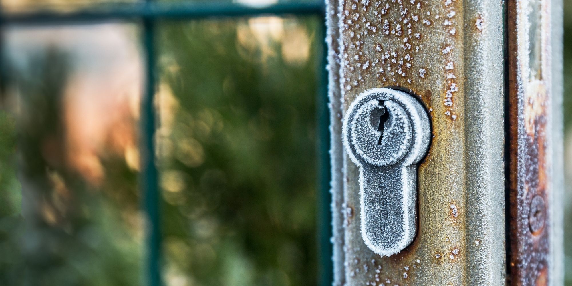 serrure de porte gelée