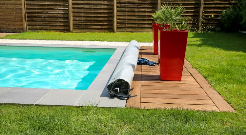 bâche a barres sécurité pour piscine