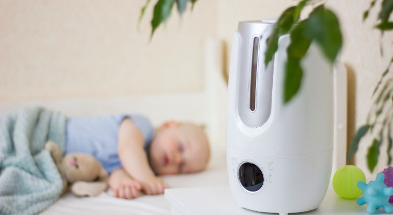 humidificateur d'air dans la chambre de bébé
