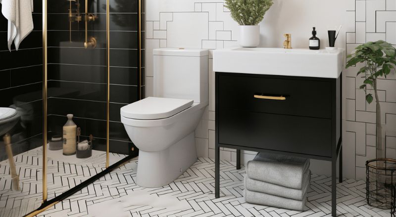 petite salle de bain avec douche a l italienne noir et laiton