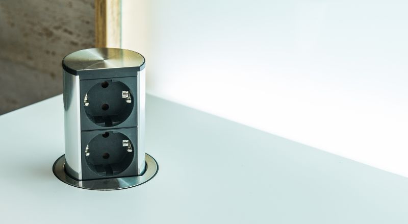 prise électrique escamotables