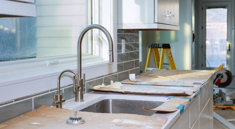 rénovation de la plomberie d'une cuisine