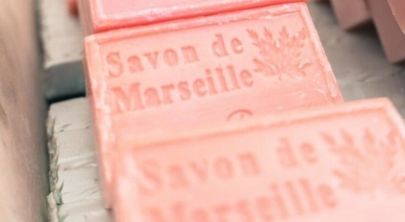 savon de marseille pour une porte qui grince